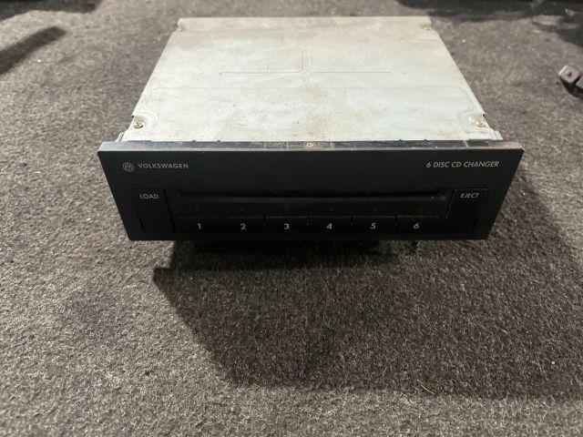 bontott VW PASSAT B5 CD / DVD Tár