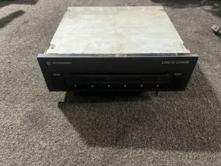 bontott VW PASSAT B5 CD / DVD Tár