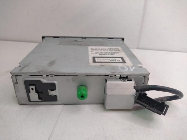 bontott VW PASSAT B5 CD / DVD Tár