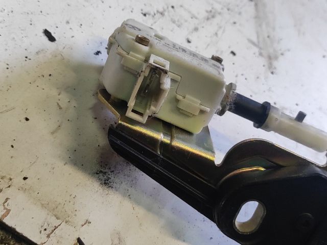 bontott VW PASSAT B5 Csomagtér Ajtó Vezérlőegység