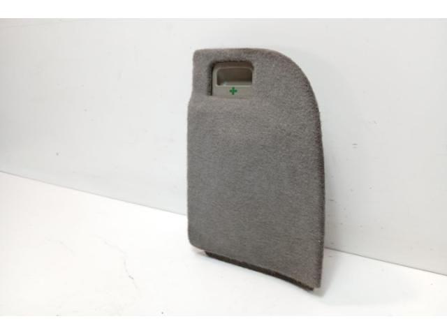 bontott VW PASSAT B5 Csomagtérajtó Burkolat Alsó