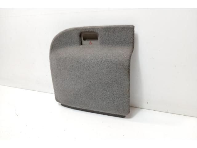 bontott VW PASSAT B5 Csomagtérajtó Burkolat Alsó