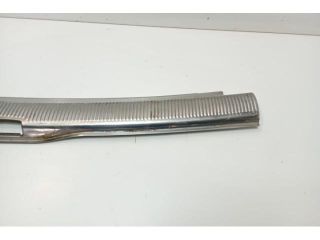 bontott VW PASSAT B5 Csomagtérajtó Díszléc