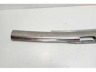 bontott VW PASSAT B5 Csomagtérajtó Díszléc