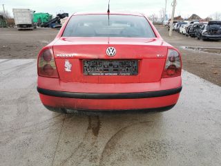 bontott VW PASSAT B5 Csomagtérajtó Gumikéder