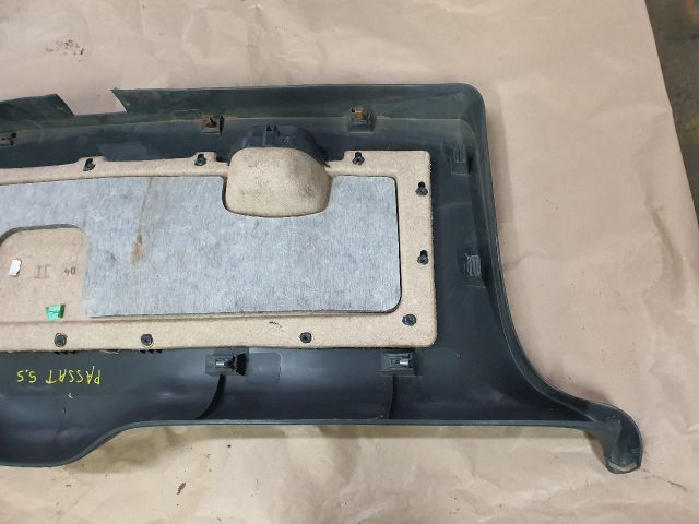 bontott VW PASSAT B5 Csomagtérajtó Kárpit