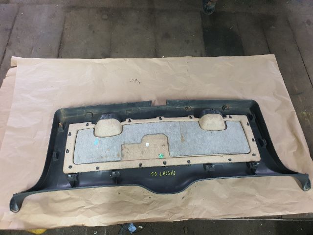 bontott VW PASSAT B5 Csomagtérajtó Kárpit