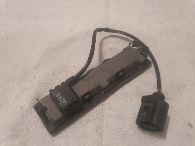 bontott VW PASSAT B5 Csomagtérajtó Kilincs