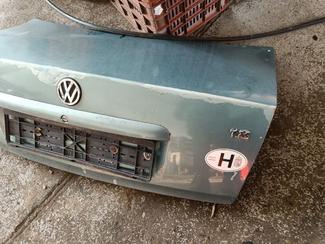 bontott VW PASSAT B5 Csomagtérajtó (Részeivel)