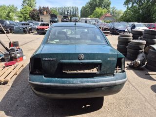 bontott VW PASSAT B5 Csomagtérajtó (Részeivel)