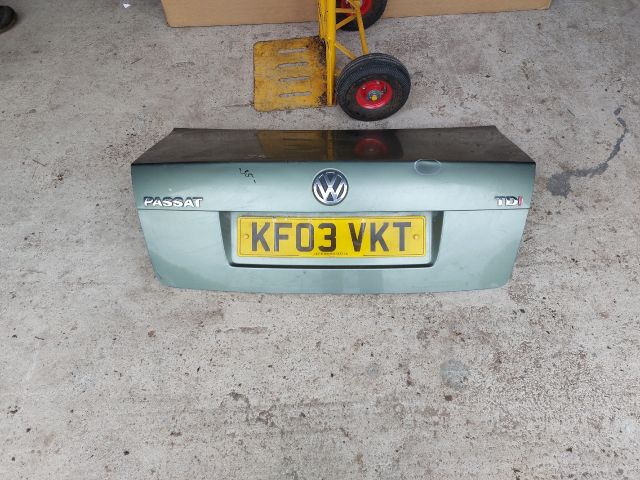 bontott VW PASSAT B5 Csomagtérajtó (Részeivel)