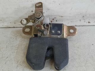 bontott VW PASSAT B5 Csomagtérajtó Zárszerkezet