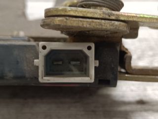 bontott VW PASSAT B5 Csomagtérajtó Zárszerkezet