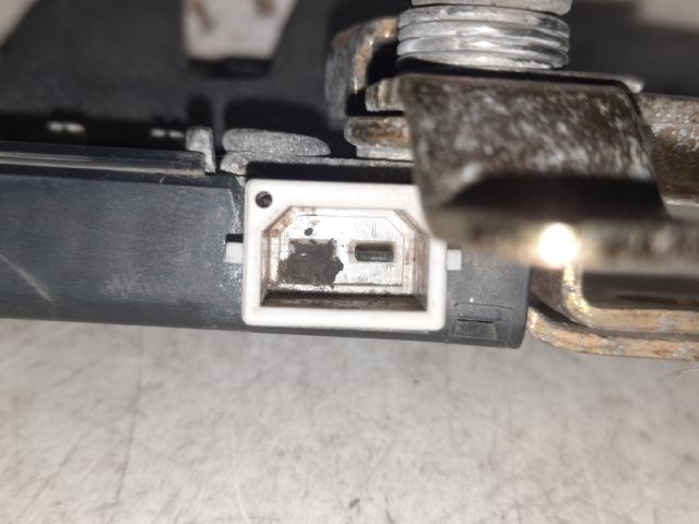 bontott VW PASSAT B5 Csomagtérajtó Zárszerkezet