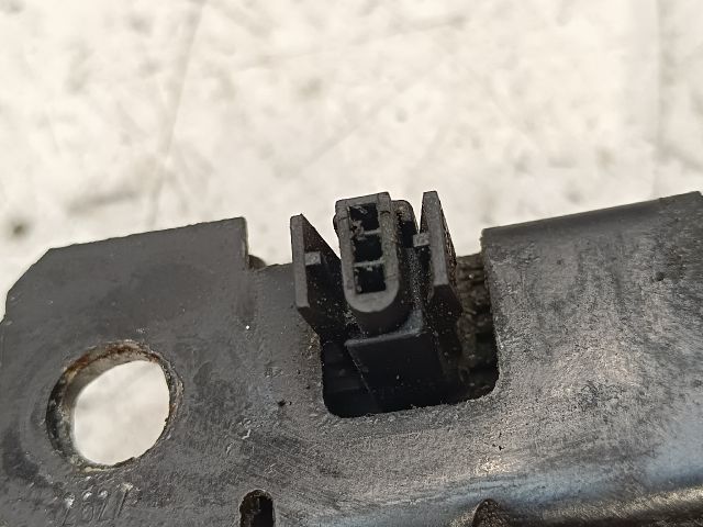 bontott VW PASSAT B5 Csomagtérajtó Zárszerkezet