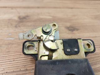 bontott VW PASSAT B5 Csomagtérajtó Zárszerkezet