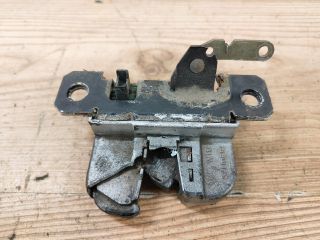 bontott VW PASSAT B5 Csomagtérajtó Zárszerkezet