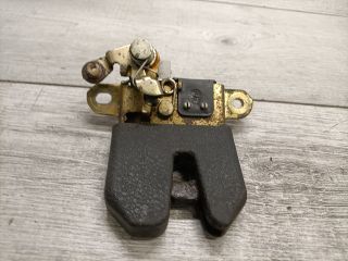 bontott VW PASSAT B5 Csomagtérajtó Zárszerkezet