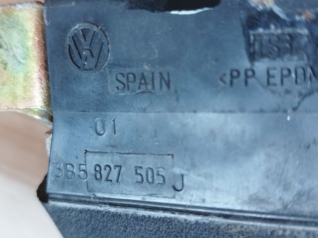 bontott VW PASSAT B5 Csomagtérajtó Zárszerkezet