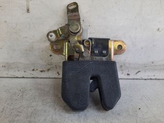 bontott VW PASSAT B5 Csomagtérajtó Zárszerkezet