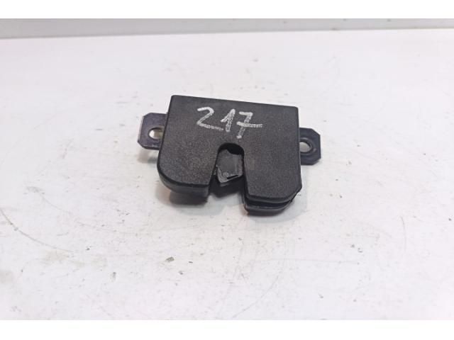 bontott VW PASSAT B5 Csomagtérajtó Zárszerkezet