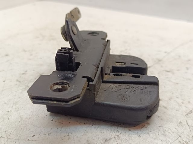 bontott VW PASSAT B5 Csomagtérajtó Zárszerkezet