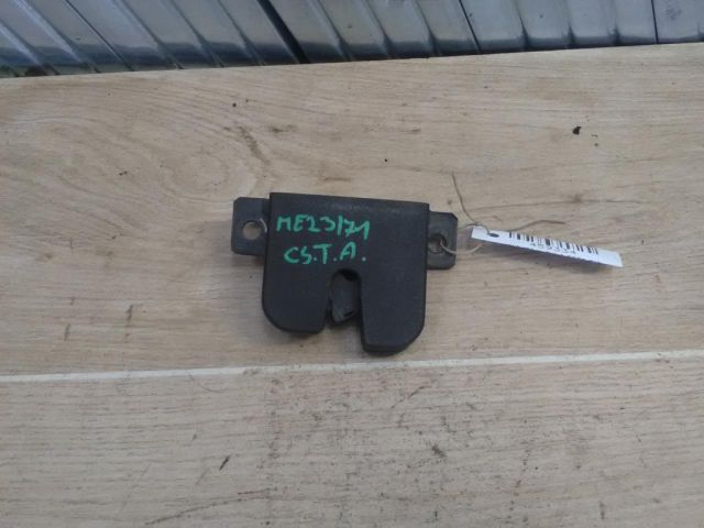 bontott VW PASSAT B5 Csomagtérajtó Zárszerkezet