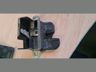 bontott VW PASSAT B5 Csomagtérajtó Zárszerkezet