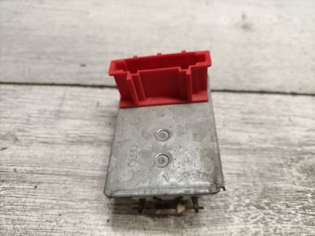 bontott VW PASSAT B5 Előtét Ellenállás Fűtőmotor