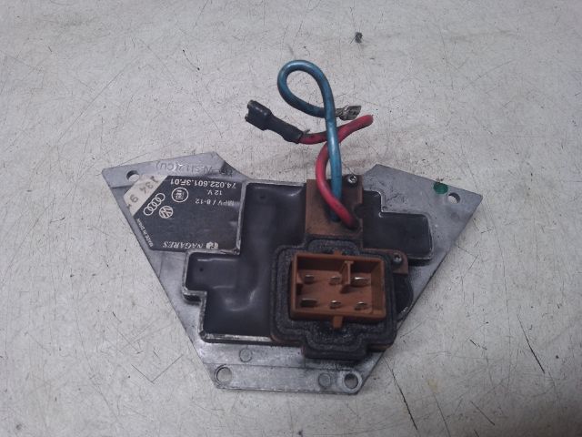 bontott VW PASSAT B5 Előtét Ellenállás Fűtőmotor