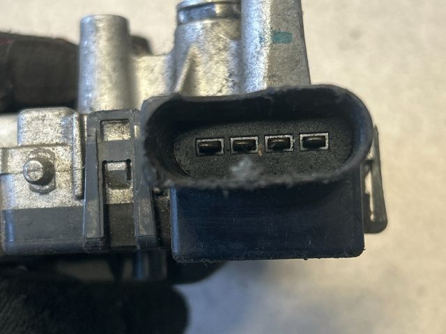 bontott VW PASSAT B5 Első Ablaktörlő Motor