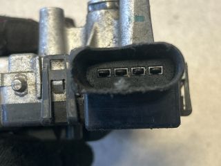 bontott VW PASSAT B5 Első Ablaktörlő Motor