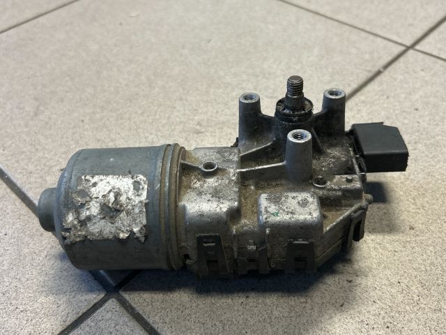 bontott VW PASSAT B5 Első Ablaktörlő Motor