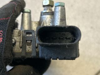 bontott VW PASSAT B5 Első Ablaktörlő Motor