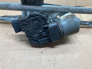 bontott VW PASSAT B5 Első Ablaktörlő Szerkezet Motorral