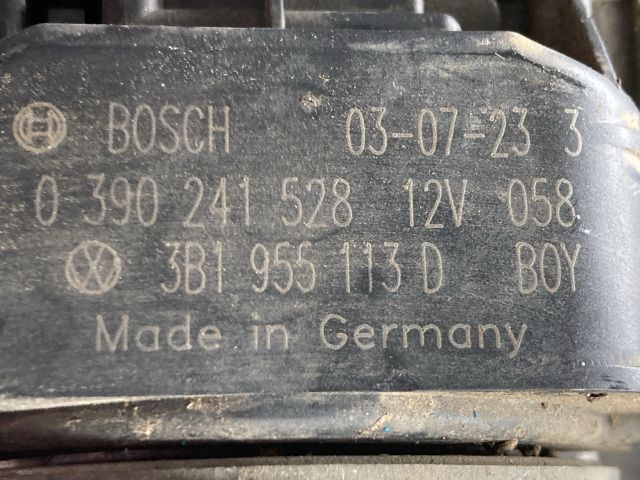 bontott VW PASSAT B5 Első Ablaktörlő Szerkezet Motorral