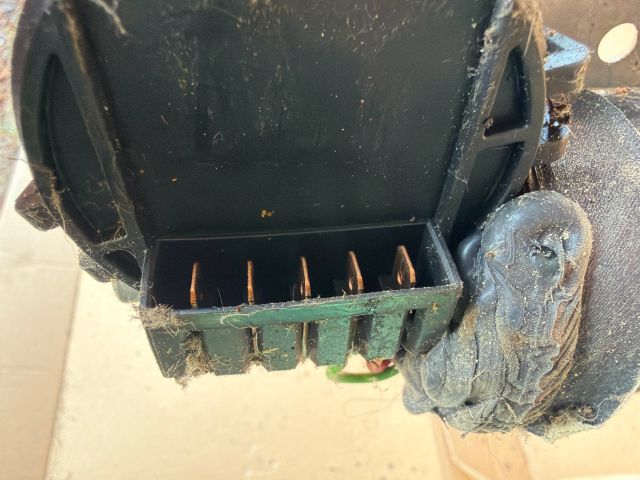 bontott VW PASSAT B5 Első Ablaktörlő Szerkezet Motorral