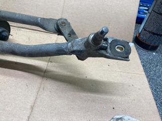 bontott VW PASSAT B5 Első Ablaktörlő Szerkezet Motorral