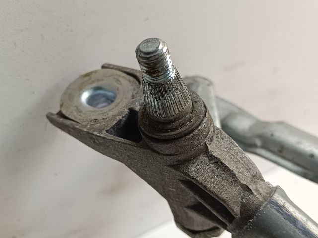 bontott VW PASSAT B5 Első Ablaktörlő Szerkezet Motorral