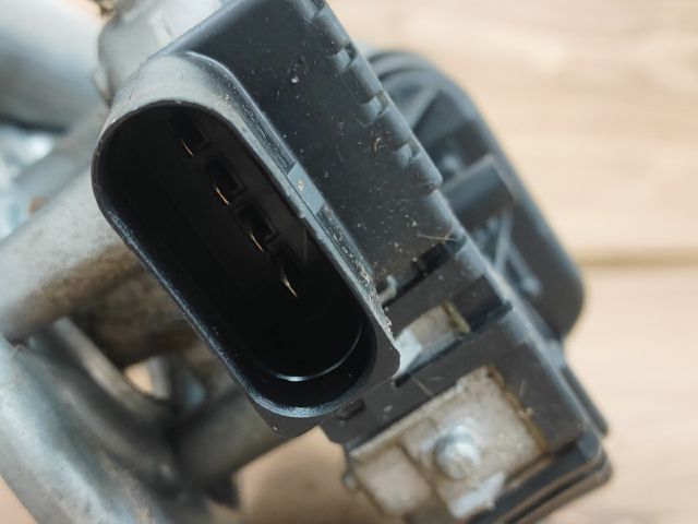 bontott VW PASSAT B5 Első Ablaktörlő Szerkezet Motorral