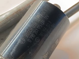 bontott VW PASSAT B5 Első Ablaktörlő Szerkezet Motorral