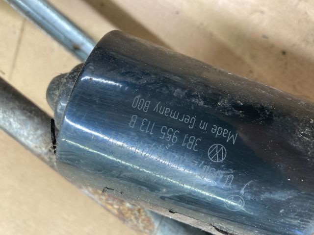 bontott VW PASSAT B5 Első Ablaktörlő Szerkezet Motorral