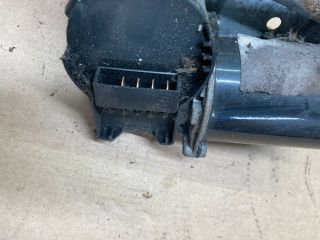 bontott VW PASSAT B5 Első Ablaktörlő Szerkezet Motorral