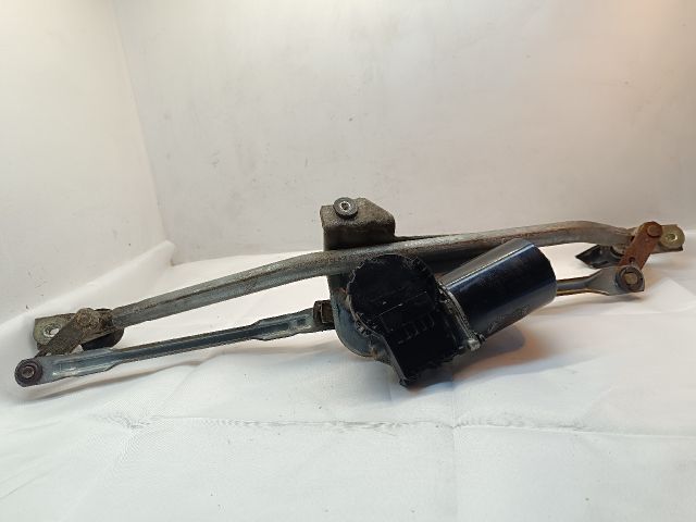 bontott VW PASSAT B5 Első Ablaktörlő Szerkezet Motorral