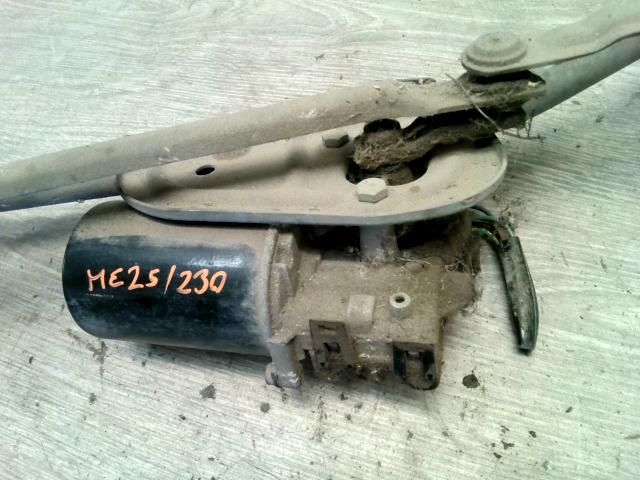 bontott VW PASSAT B5 Első Ablaktörlő Szerkezet Motorral