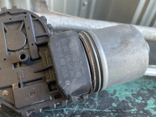 bontott VW PASSAT B5 Első Ablaktörlő Szerkezet Motorral