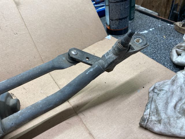 bontott VW PASSAT B5 Első Ablaktörlő Szerkezet Motorral