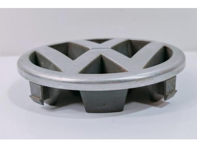 bontott VW PASSAT B5 Első Embléma