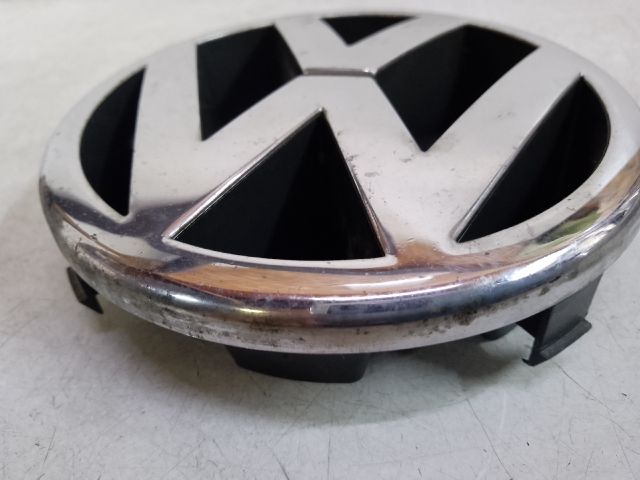 bontott VW PASSAT B5 Első Embléma