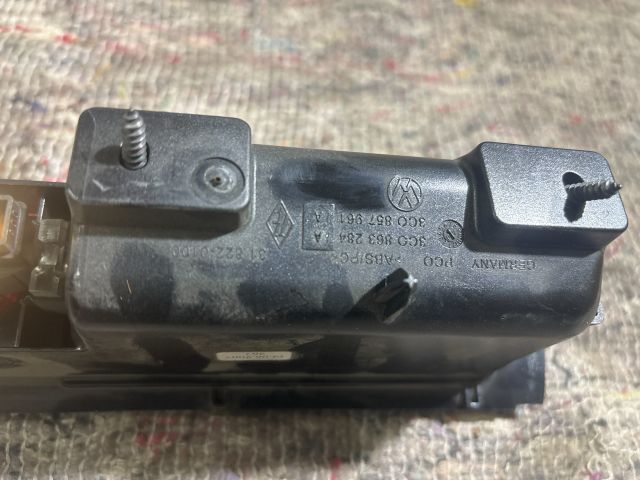 bontott VW PASSAT B5 Első Hamutartó